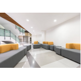 sofá recepção escritório sob medida Manhuacu