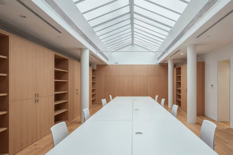 Mesa grande para escritório: como escolher a ideal para seu espaço de trabalho Mesa grande para escritório: como escolher a ideal para seu espaço de trabalho