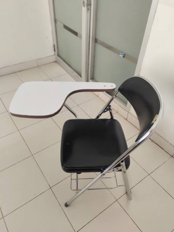 Cadeira Diretor com Prancheta Onde Vende Caeté - Cadeira Estofada com Prancheta