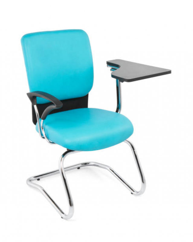 Cadeira Diretor com Prancheta Nova Serrana - Cadeira com Prancheta Escamoteável