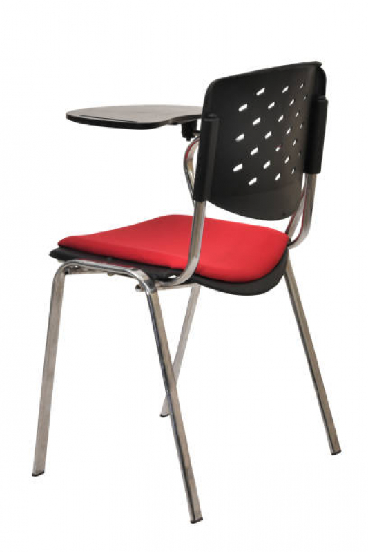 Cadeira Estofada com Prancheta Ouro Preto - Cadeira Diretor com Prancheta